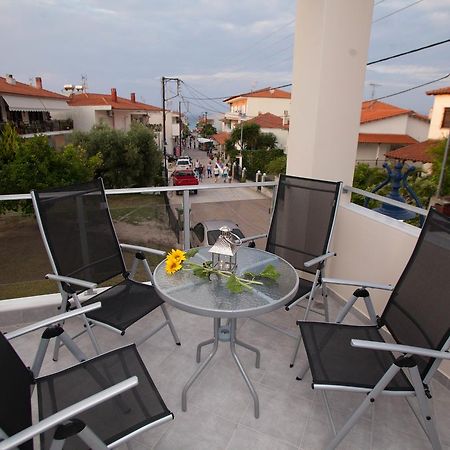 Kentrikon Suites Polikhronon Exteriör bild