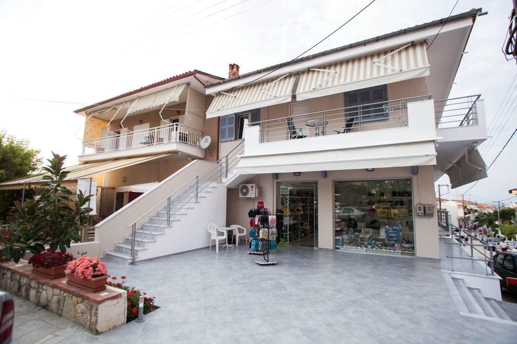 Kentrikon Suites Polikhronon Rum bild