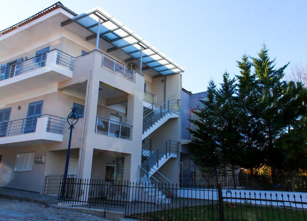 Kentrikon Suites Polikhronon Exteriör bild