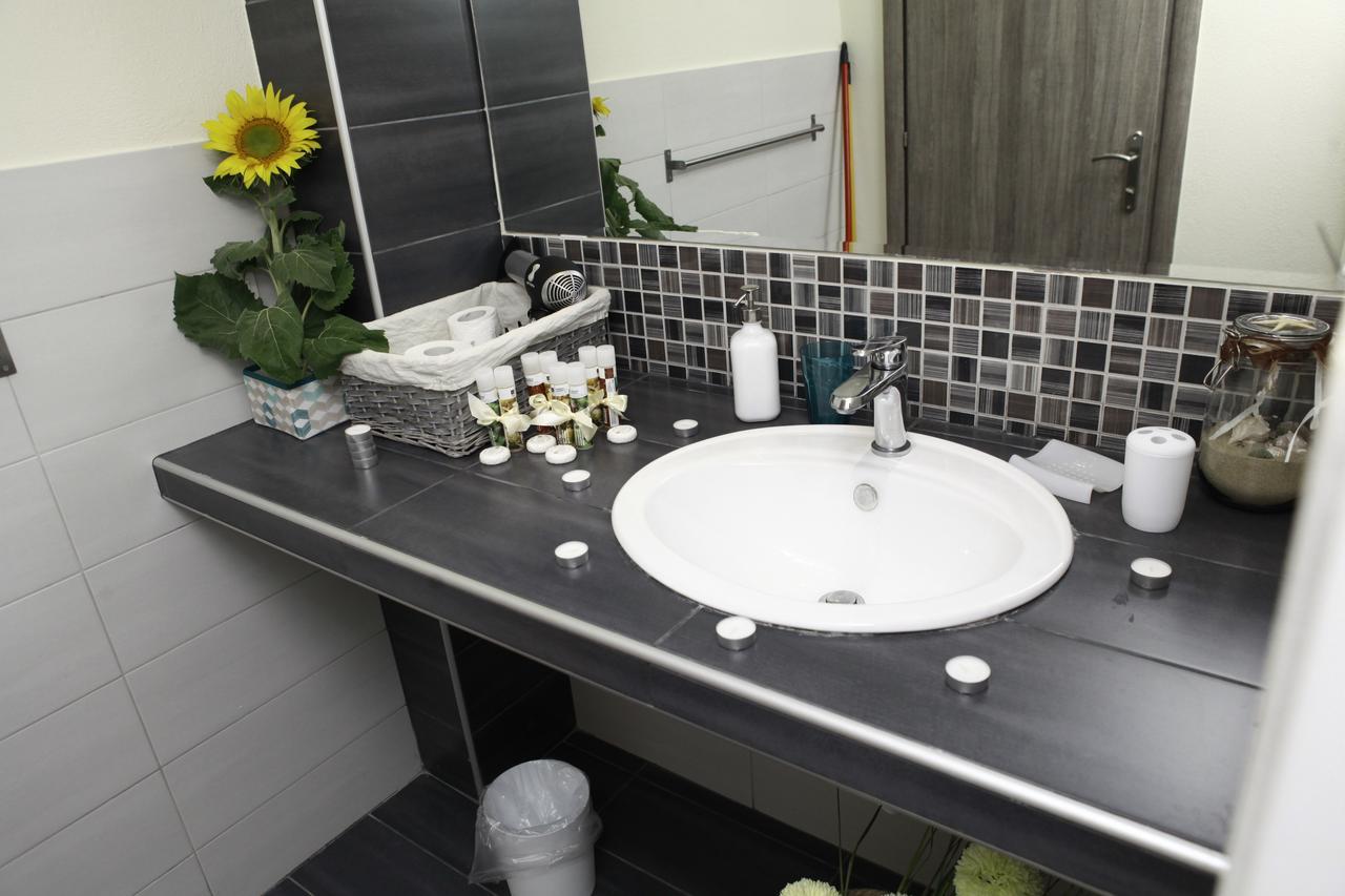 Kentrikon Suites Polikhronon Exteriör bild