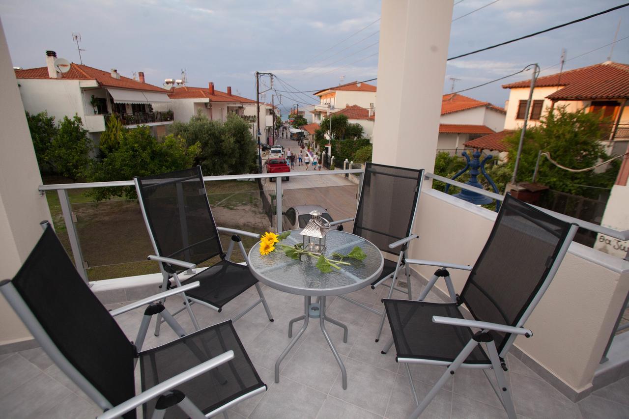 Kentrikon Suites Polikhronon Exteriör bild
