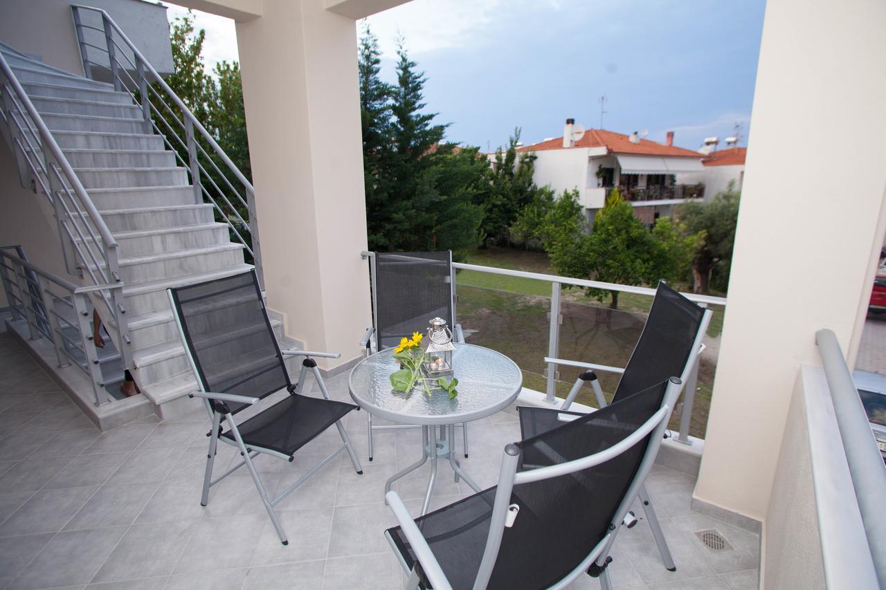 Kentrikon Suites Polikhronon Exteriör bild